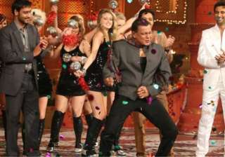 top 5 male dancers of bollywood on international... top 5 male dancers of bollywood on international...