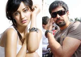 emraan back as a flirt in crook it s good to be... emraan back as a flirt in crook it s good to be...
