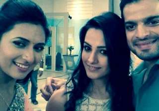 yeh hai mohabbatein ishita apologizes to shagun -... yeh hai mohabbatein ishita apologizes to shagun -...