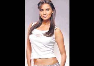 lara dutta comes out with a fitness video - India... lara dutta comes out with a fitness video - India...
