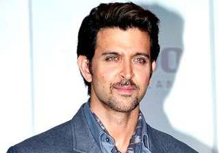 hrithik roshan birthday friends relatives wish on... hrithik roshan birthday friends relatives wish on...