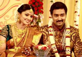 kollywood actress sneha pregnant expecting first... kollywood actress sneha pregnant expecting first...