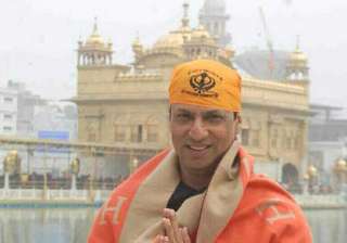 madhur bhandarkar finds solace at golden temple -... madhur bhandarkar finds solace at golden temple -...