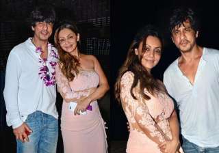 shah rukh khan gauri khan and abram s memorable... shah rukh khan gauri khan and abram s memorable...