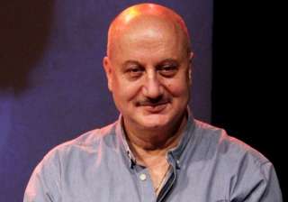 playing dad and delivering hit film anupam kher... playing dad and delivering hit film anupam kher...