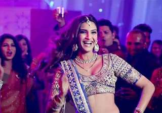 sonam kapoor floored by dolly ki doli response -... sonam kapoor floored by dolly ki doli response -...