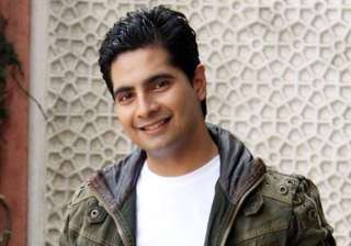 in cape town karan mehra shopped away for wife -... in cape town karan mehra shopped away for wife -...