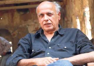 cinema in pakistan revived due to bollywood... cinema in pakistan revived due to bollywood...