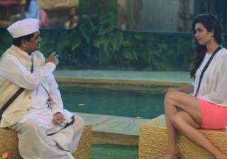 bigg boss 8 halla bol day 20 karishma s... bigg boss 8 halla bol day 20 karishma s...