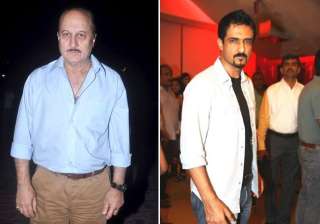anupam kher sanjay suri supports kashmiri pandits... anupam kher sanjay suri supports kashmiri pandits...