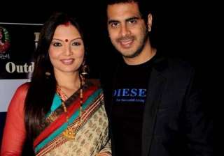 bigg boss ex contestant deepshikha s husband... bigg boss ex contestant deepshikha s husband...