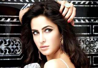 katrina kaif to flaunt ring kapoors planning an... katrina kaif to flaunt ring kapoors planning an...