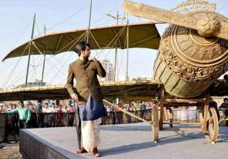 ayushmann khurrana promotes hawaizaada with 19th... ayushmann khurrana promotes hawaizaada with 19th...