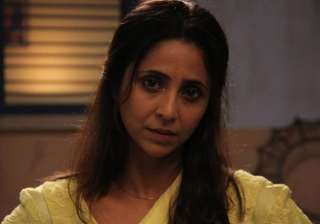 tere sheher mein actress gautami kapoor faints on... tere sheher mein actress gautami kapoor faints on...