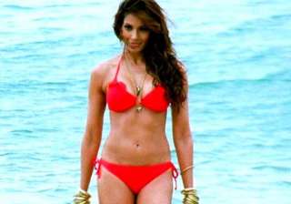 amitabh bachchan is extremely hot and sexy even... amitabh bachchan is extremely hot and sexy even...