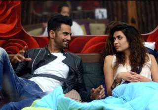 bigg boss 8 halla bol day 9 love is in the air... bigg boss 8 halla bol day 9 love is in the air...