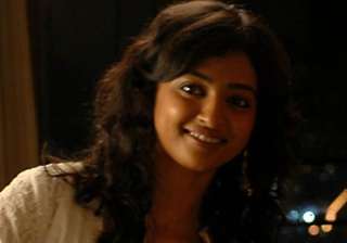 radhika apte lands role in british play - India TV radhika apte lands role in british play - India TV