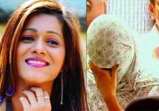 tollywood actress neetu agarwal arrested in red... tollywood actress neetu agarwal arrested in red...