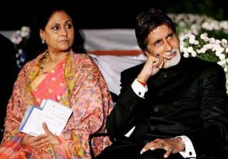 amitabh back in kolkata with wife jaya - India TV amitabh back in kolkata with wife jaya - India TV