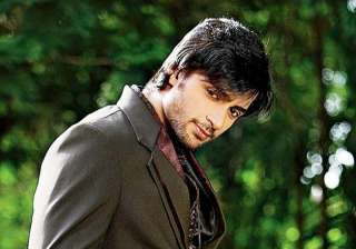 it s a slick stylish shaleen bhanot on debut song... it s a slick stylish shaleen bhanot on debut song...