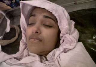 jiah khan s mother claims her soul visited her... jiah khan s mother claims her soul visited her...