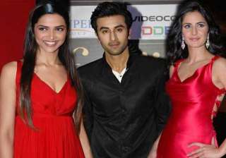 katrina asks deepika to shut up view pics - India... katrina asks deepika to shut up view pics - India...