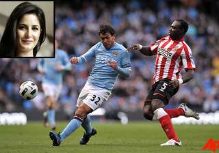 katrina cheers for manchester city club - India TV katrina cheers for manchester city club - India TV