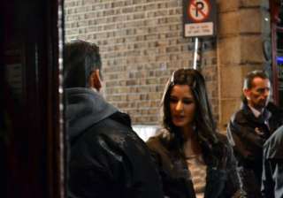 katrina learning daredevil stunts from hollywood... katrina learning daredevil stunts from hollywood...