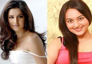katrina stays away from sonakshi - India TV katrina stays away from sonakshi - India TV