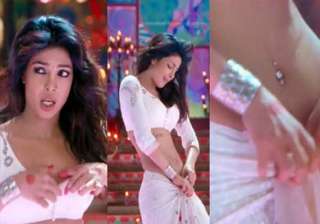 make way for seductive priyanka chopra s modern... make way for seductive priyanka chopra s modern...