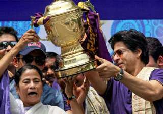 mamata banerjee to felicitate kkr on their win... mamata banerjee to felicitate kkr on their win...