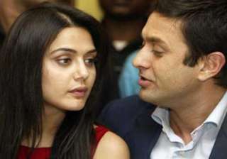 mumbai police records preity zinta s statement -... mumbai police records preity zinta s statement -...
