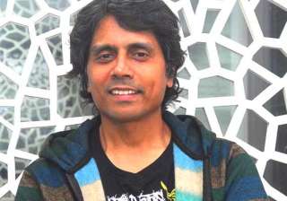 nagesh kukunoor gets accosted by sex workers -... nagesh kukunoor gets accosted by sex workers -...