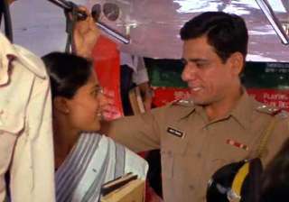 nihalani keen to have om puri in ardh satya... nihalani keen to have om puri in ardh satya...