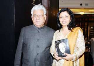 om puri denies wife s allegations of violence -... om puri denies wife s allegations of violence -...