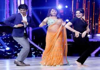parineeti chopra and sushant singh rajput s love... parineeti chopra and sushant singh rajput s love...