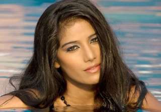 poonam pandey lands a role in bollywood film -... poonam pandey lands a role in bollywood film -...