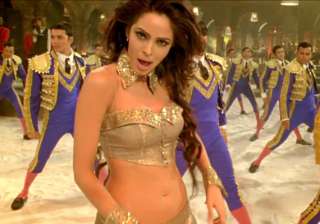 priyadarshan not happy with mallika s item number... priyadarshan not happy with mallika s item number...