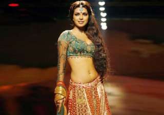 priyanka s lehenga caught fire during agneepath... priyanka s lehenga caught fire during agneepath...