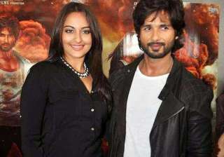 r...rajkumar lead pair shahid sonakshi to miss on... r...rajkumar lead pair shahid sonakshi to miss on...