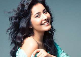 raashi khanna likely to join hamara bajaj cast -... raashi khanna likely to join hamara bajaj cast -...