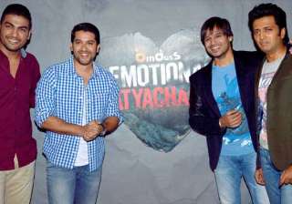 ritesh aftab and vivek on the sets of emotional... ritesh aftab and vivek on the sets of emotional...