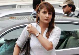 rs 51 000 cash stolen from tv actor urvashi... rs 51 000 cash stolen from tv actor urvashi...