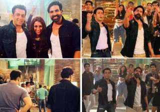 salman akshay groove to the tunes of honey singh... salman akshay groove to the tunes of honey singh...
