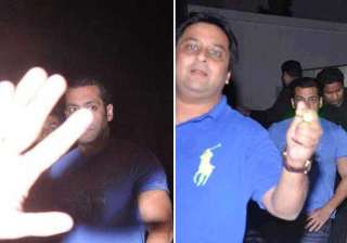 salman khan partied alone on eid view pics -... salman khan partied alone on eid view pics -...