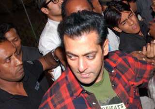 salman gets his ek tha tiger ready for eid -... salman gets his ek tha tiger ready for eid -...
