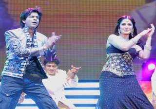 shah rukh asks katrina is it okay if you work... shah rukh asks katrina is it okay if you work...