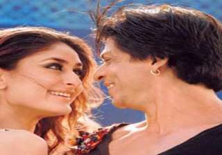 shah rukh denies he kissed kareena in ra.one -... shah rukh denies he kissed kareena in ra.one -...