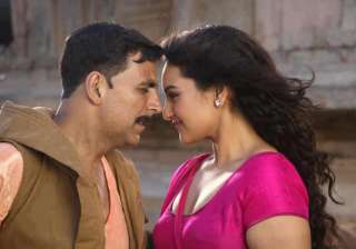 sonakshi sinha is akki s lucky charm - India TV sonakshi sinha is akki s lucky charm - India TV