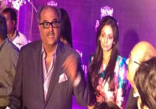 sridevi drunk in her own birthday party - India TV sridevi drunk in her own birthday party - India TV